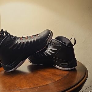 Jordans Black and Red Athletic Shoes